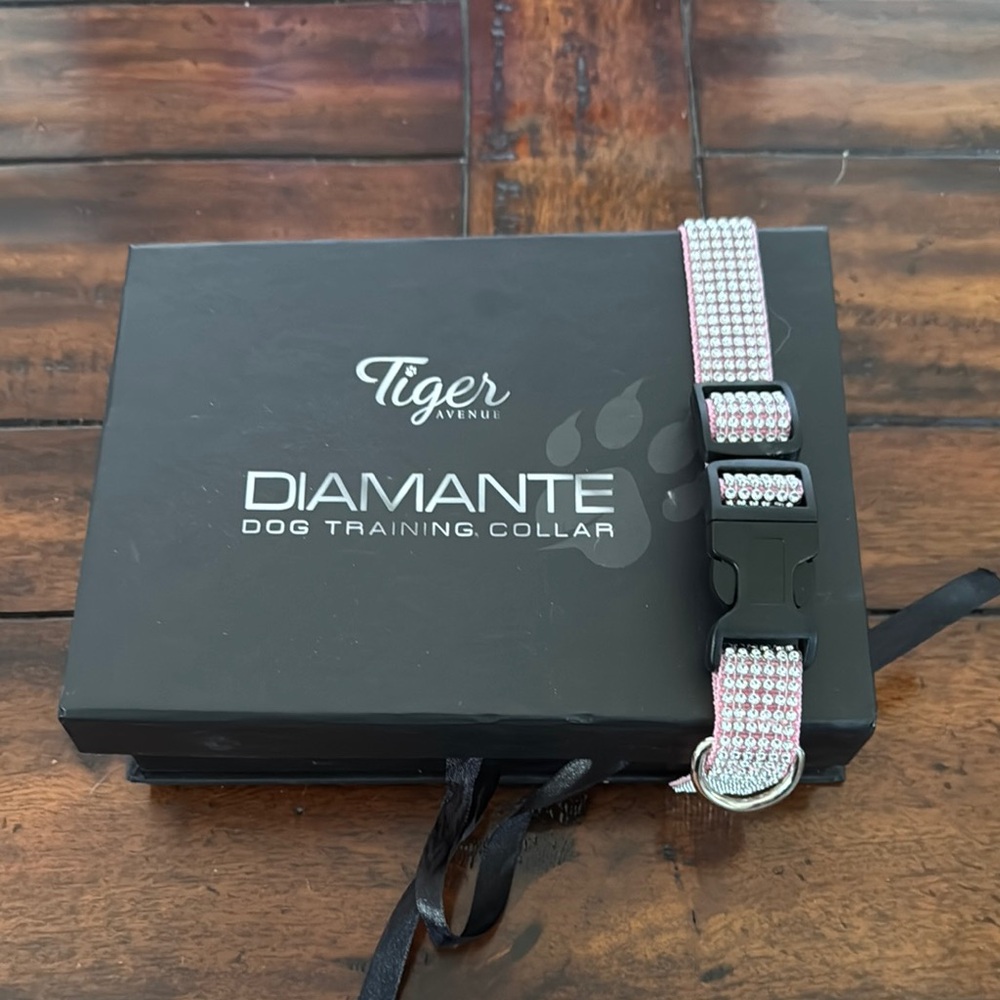 Source Unknown Pink Diamante Dog Training Collar
